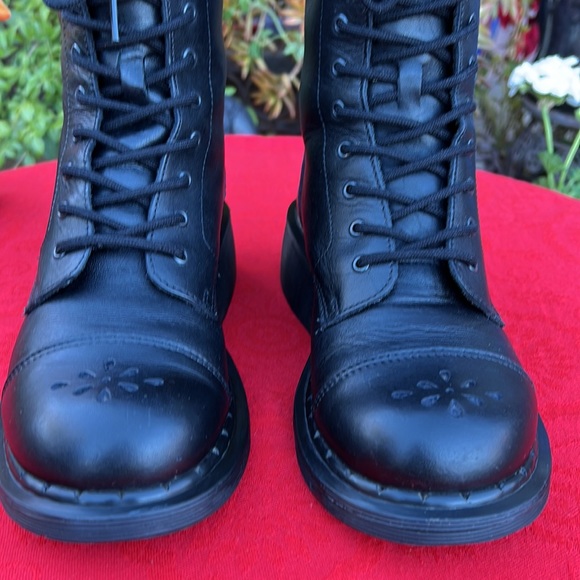 🏴󠁧󠁢󠁥󠁮󠁧󠁿 Dr. Martens MIE Daisy 3A33 Y2K Cutout Wedge Platform Boots UK 5 - Picture 12 of 17